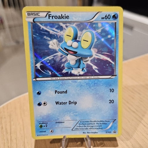 Froakie XY03 Holo XY Black Star Promo Pokemon TCG Card PSA 8